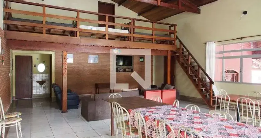 Casa para Aluguel - Ermida, 3 Quartos,  980 m² - Jundiaí