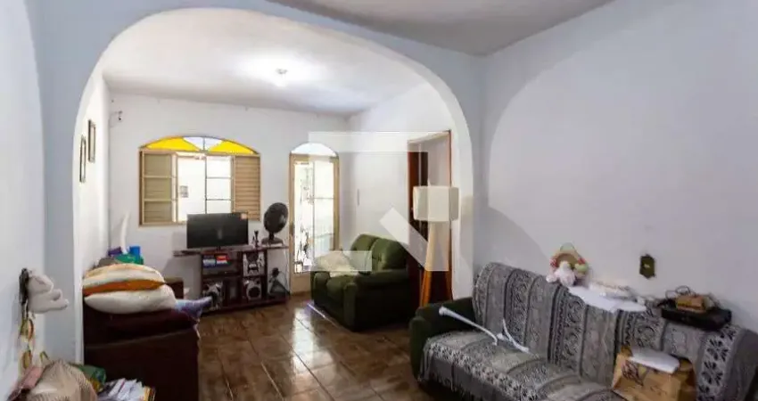 Casa para Aluguel - Dom Bosco, 1 Quarto,  64 m² - Belo Horizonte