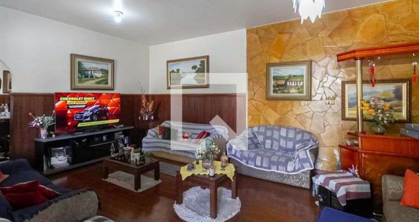 Casa para Aluguel - São João Batista, 3 Quartos,  586 m² - Belo Horizonte