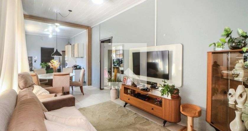 Casa para Aluguel - Sarandi, 2 Quartos,  300 m² - Porto Alegre