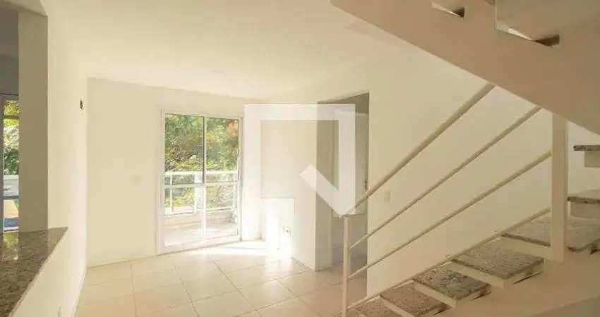 Cobertura para Aluguel - Guaratiba, 3 Quartos,  130 m² - Rio de Janeiro