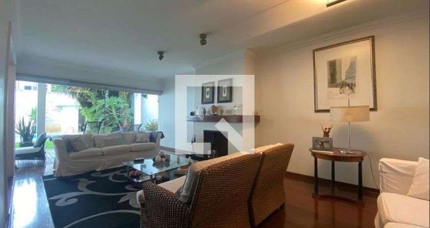 Casa para Aluguel - Morumbi, 4 Quartos,  585 m² - São Paulo