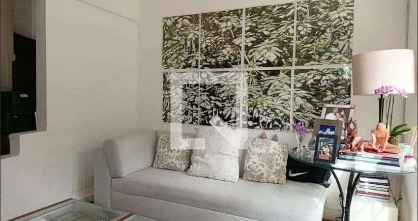 Casa para Aluguel - Jardim Paulistano, 2 Quartos,  220 m² - São Paulo