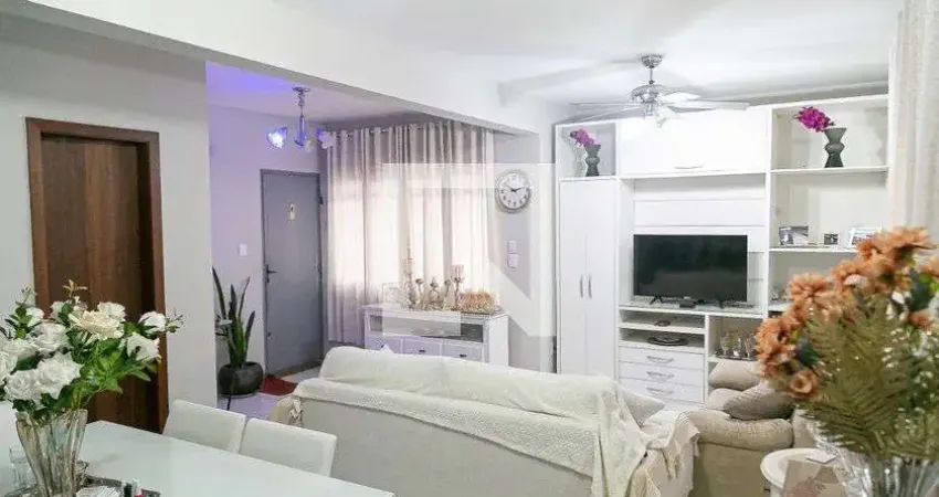 Casa para Aluguel - Medianeira, 2 Quartos,  100 m² - Porto Alegre