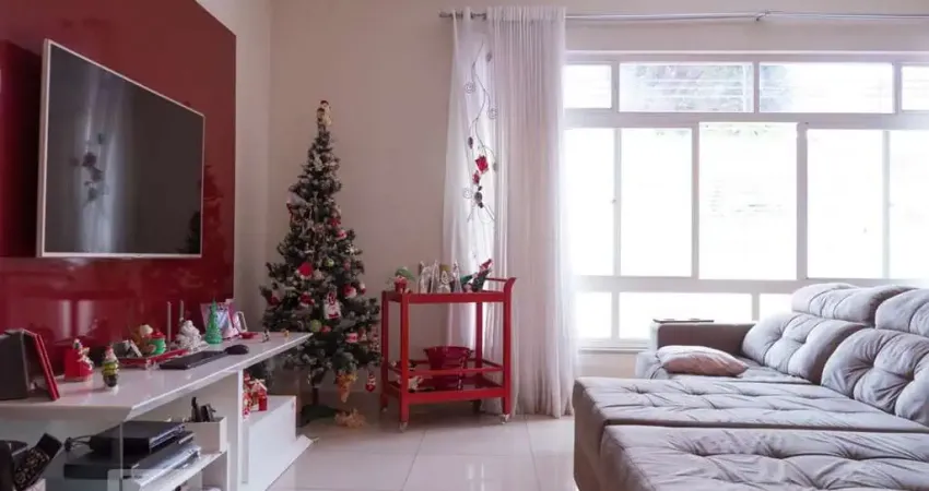 Casa para Aluguel - Água Fria, 3 Quartos,  200 m² - São Paulo