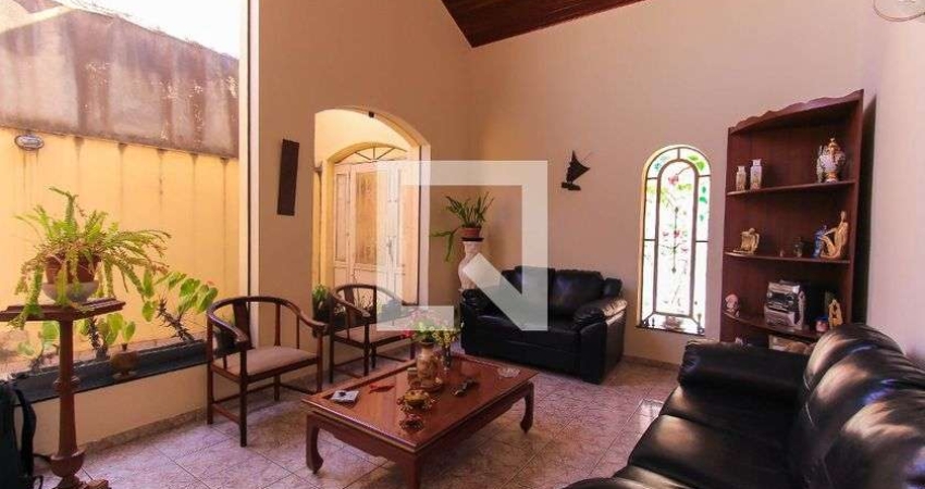 Casa para Aluguel - Mooca, 2 Quartos,  229 m² - São Paulo