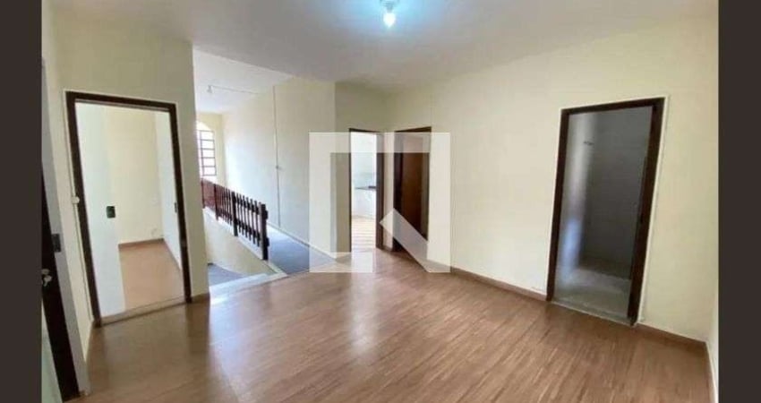 Casa para Aluguel - Palmeiras, 4 Quartos,  200 m² - Belo Horizonte