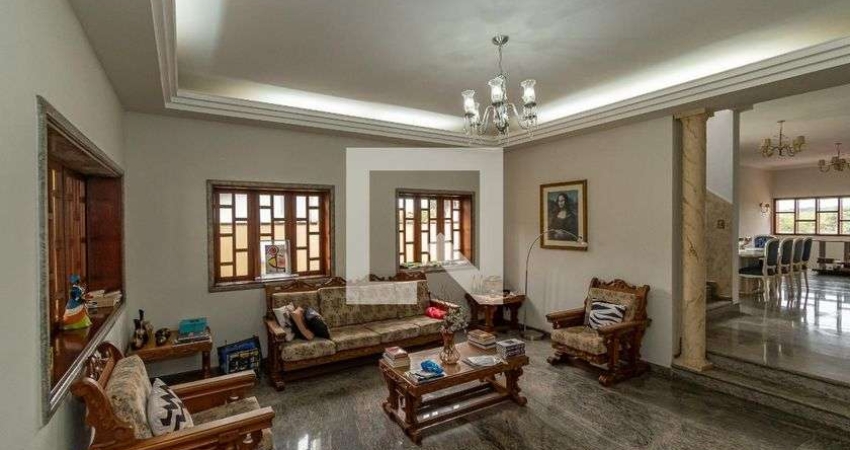 Casa para Aluguel - Gramado, 5 Quartos,  535 m² - Campinas