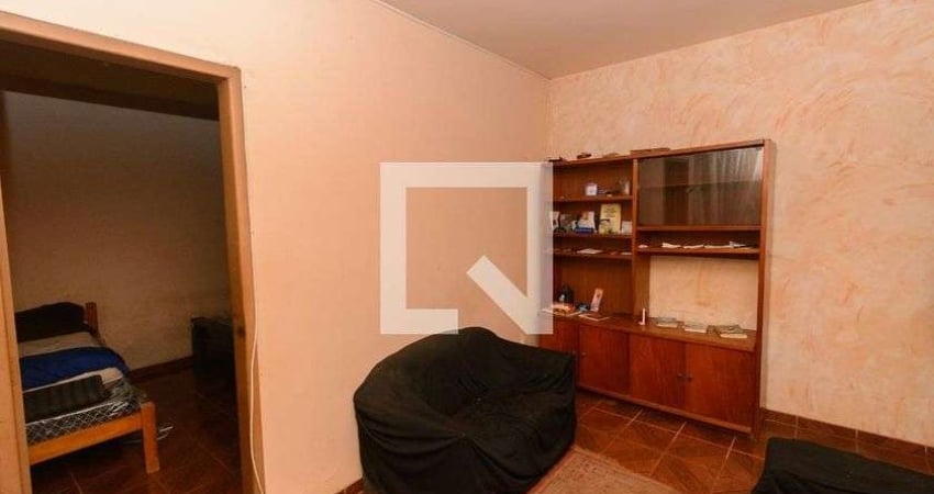 Casa para Aluguel - Araguaia, 2 Quartos,  350 m² - Belo Horizonte