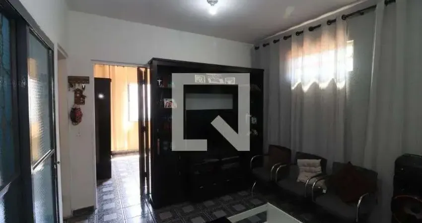 Casa para Aluguel - Vila Carrão, 2 Quartos,  500 m² - São Paulo