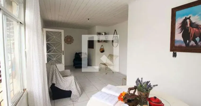 Casa para Aluguel - Cavalhada, 4 Quartos,  300 m² - Porto Alegre