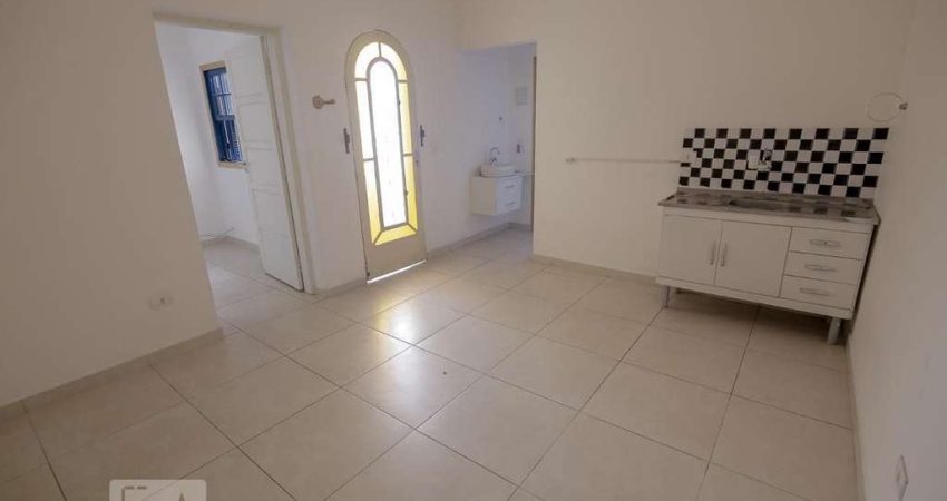 Casa para Aluguel - Vila Pompéia, 2 Quartos,  70 m² - São Paulo