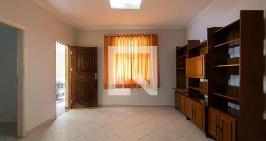 Casa para Aluguel - Vila Ré, 2 Quartos,  130 m² - São Paulo