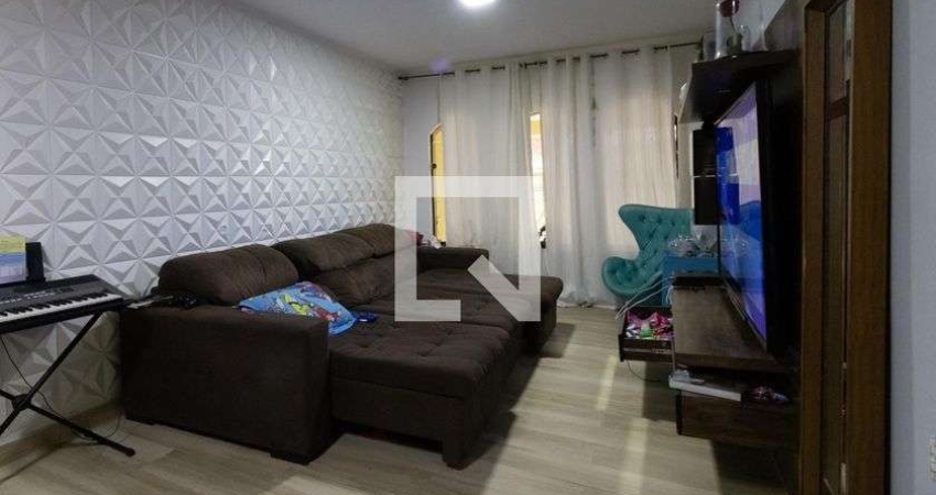 Casa para Aluguel - Vila Guilhermina, 2 Quartos,  240 m² - São Paulo