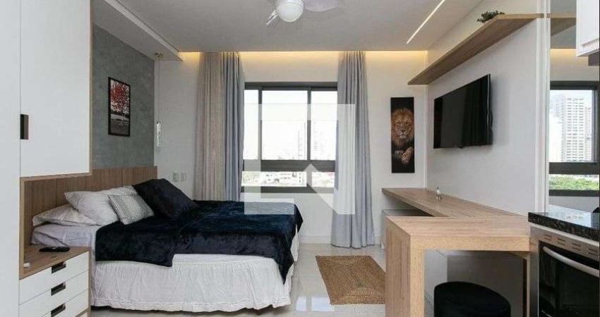 Casa para Aluguel - Tatuapé, 1 Quarto,  25 m² - São Paulo