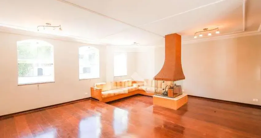 Casa para Aluguel - Água Fria, 5 Quartos,  650 m² - São Paulo