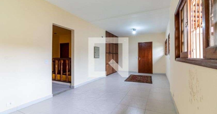 Casa para Aluguel - Socorro, 3 Quartos,  300 m² - São Paulo