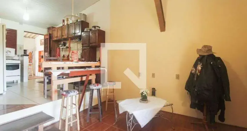Casa para Aluguel - Alto Petrópolis, 2 Quartos,  140 m² - Porto Alegre