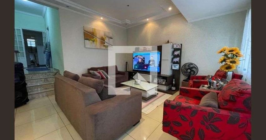 Casa para Aluguel - Jardim Éster Yolanda, 3 Quartos,  330 m² - São Paulo