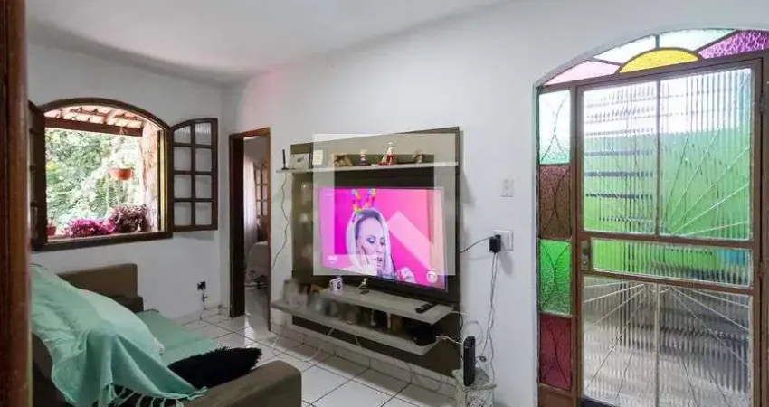 Casa para Aluguel - São Tomáz, 2 Quartos,  120 m² - Belo Horizonte