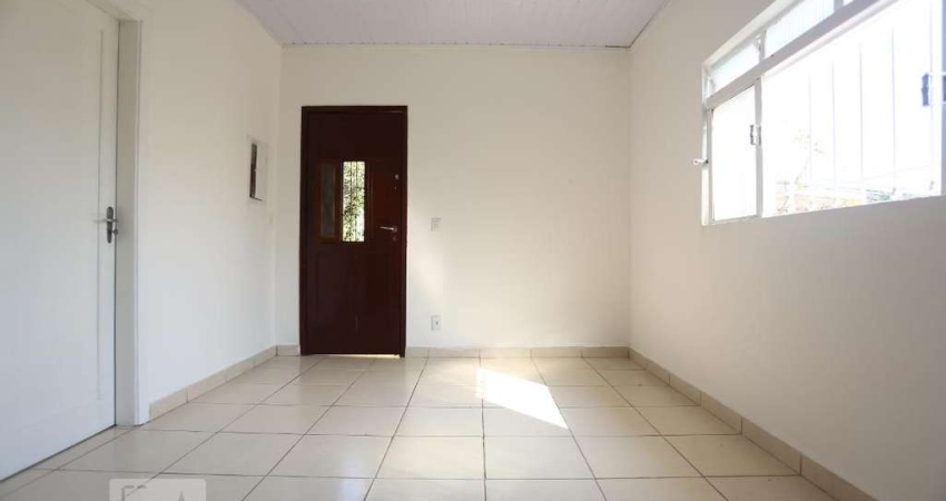Casa para Aluguel - Jardim Éster Yolanda, 3 Quartos,  250 m² - São Paulo