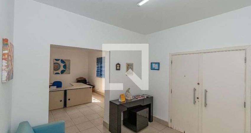 Casa para Aluguel - Vila Itapura, 3 Quartos,  182 m² - Campinas