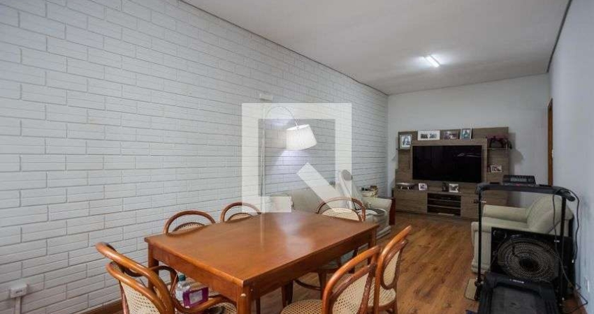 Casa para Aluguel - Passo D&apos;areia, 2 Quartos,  120 m² - Porto Alegre