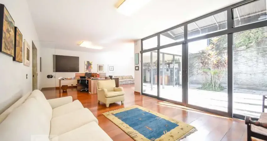 Casa para Aluguel - Real Parque, 4 Quartos,  700 m² - São Paulo