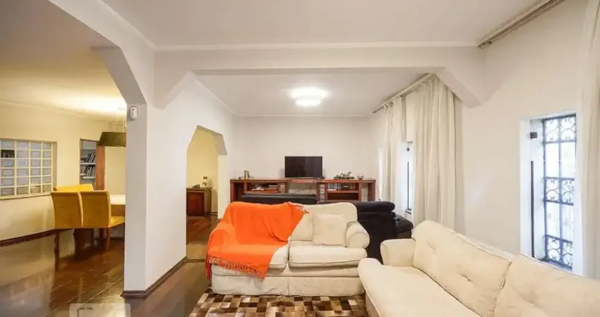 Casa para Aluguel - Vila Carrão, 3 Quartos,  540 m² - São Paulo