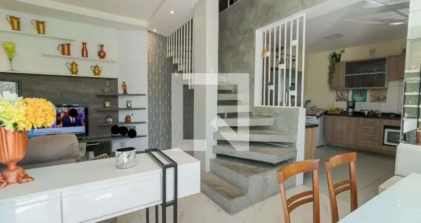 Casa para Aluguel - Alto Petrópolis, 1 Quarto,  101 m² - Porto Alegre
