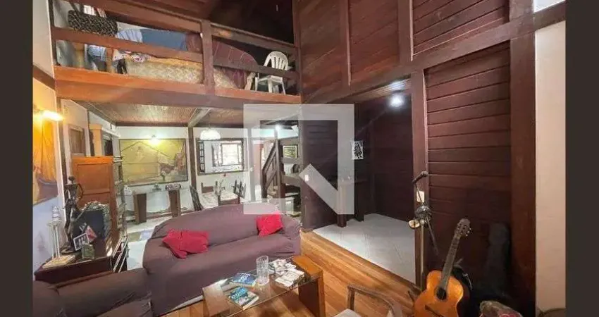 Casa para Aluguel - Freguesia , 4 Quartos,  245 m² - Rio de Janeiro