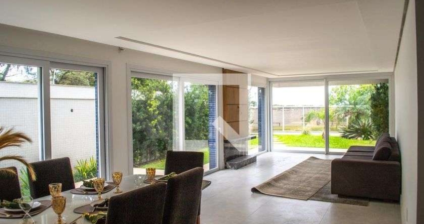 Apartamento para Aluguel - Vila Assunção , 3 Quartos,  200 m² - Porto Alegre