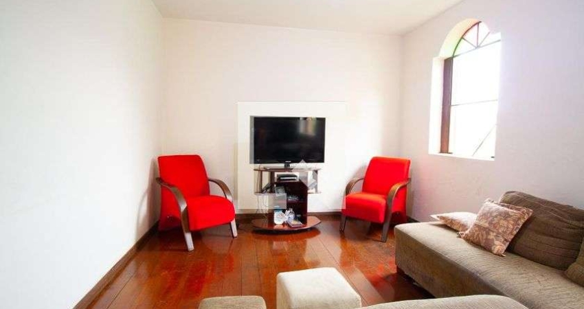 Casa para Aluguel - Cachoeirinha, 5 Quartos,  360 m² - Belo Horizonte