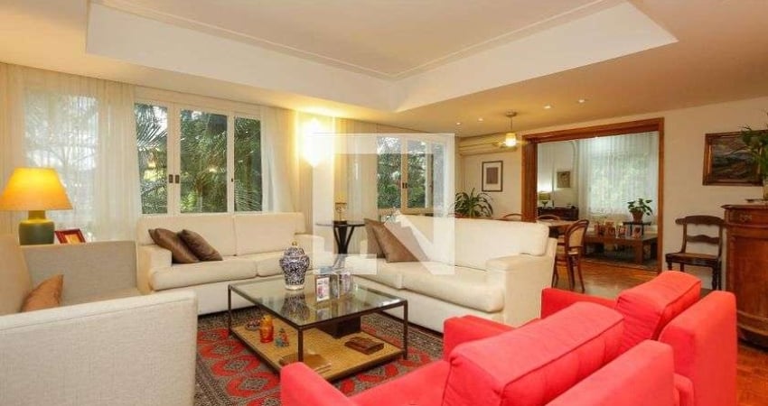 Apartamento para Aluguel - Moinhos de Vento, 3 Quartos,  180 m² - Porto Alegre