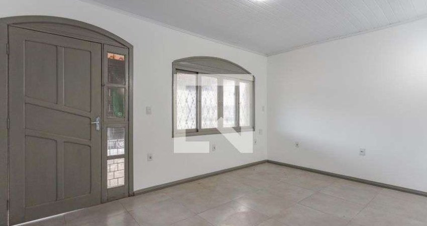 Casa para Aluguel - Passo D&apos;areia, 3 Quartos,  101 m² - Porto Alegre