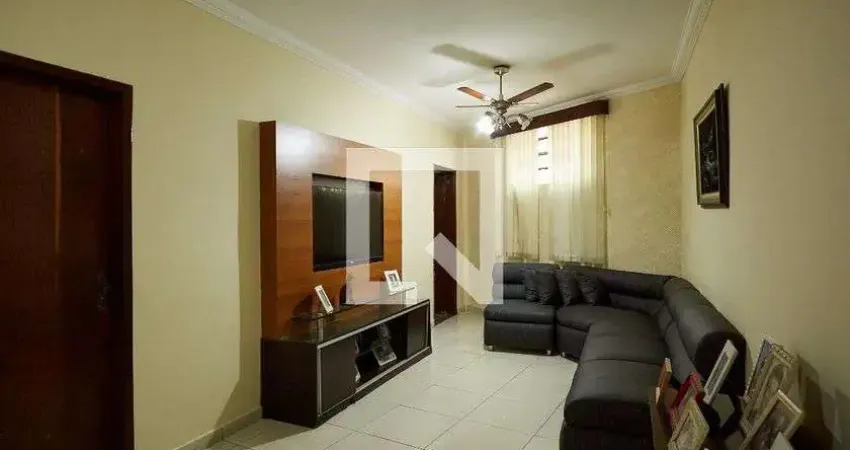 Casa para Aluguel - São Geraldo, 5 Quartos,  237 m² - Belo Horizonte