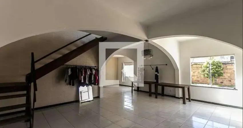 Casa para Aluguel - Sao Cristovao, 6 Quartos,  320 m² - Salvador