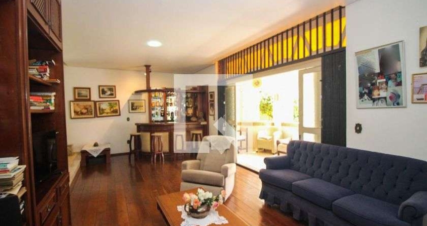 Casa para Aluguel - Cristal , 4 Quartos,  220 m² - Porto Alegre