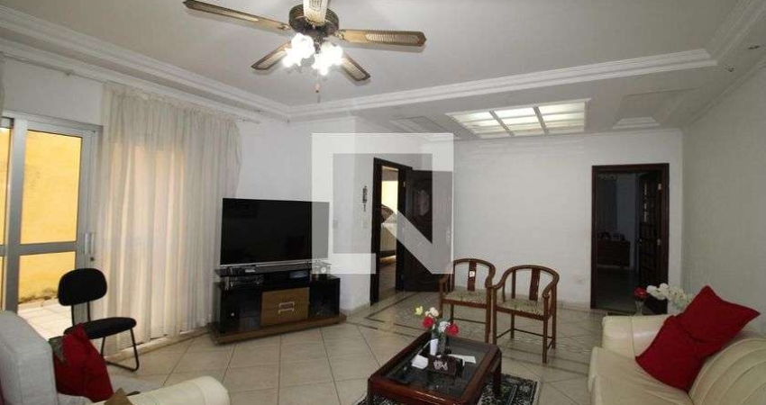 Casa para Aluguel - Água Fria, 5 Quartos,  320 m² - São Paulo