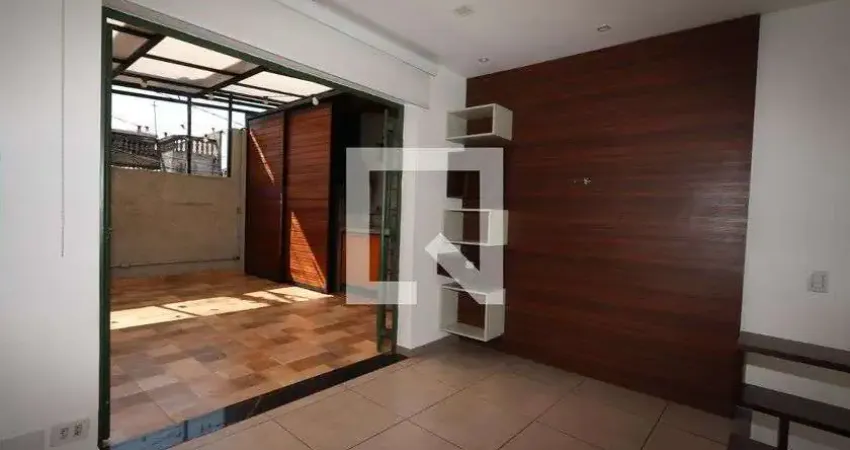 Casa para Aluguel - Vila Ema, 2 Quartos,  131 m² - São Paulo