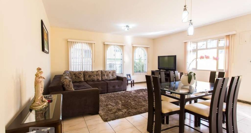 Casa para Aluguel - Vila Carrão, 3 Quartos,  350 m² - São Paulo