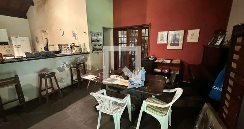Casa para Aluguel - Vargem Grande, 2 Quartos,  1506 m² - Rio de Janeiro