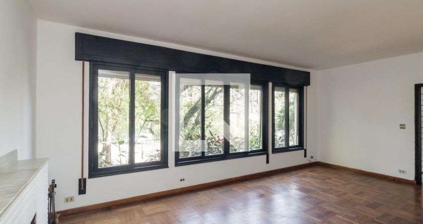 Casa para Aluguel - Higienópolis, 3 Quartos,  400 m² - São Paulo