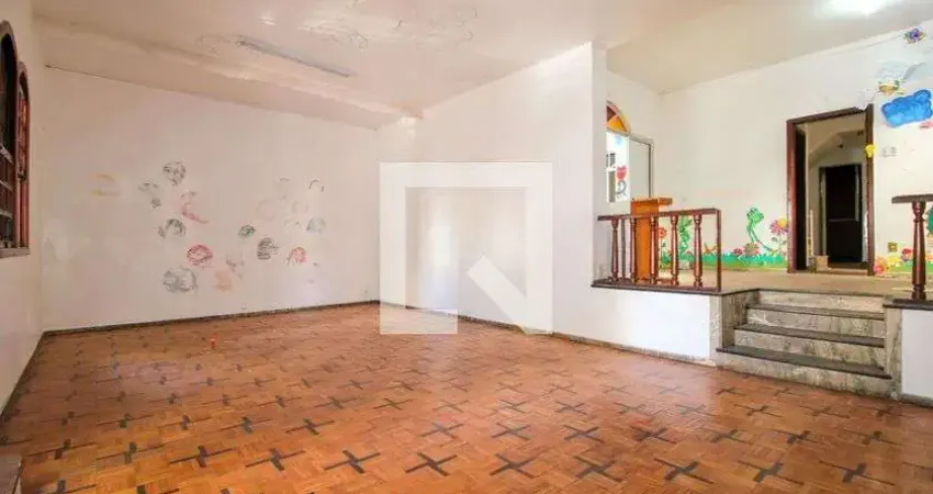 Casa para Aluguel - São Pedro, 6 Quartos,  270 m² - Belo Horizonte