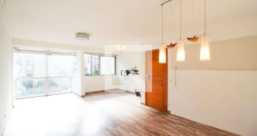Apartamento para Aluguel - Moema, 4 Quartos,  143 m² - São Paulo