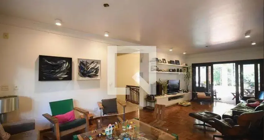 Casa para Aluguel - Real Parque, 3 Quartos,  600 m² - São Paulo