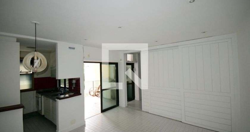 Apartamento para Aluguel - Jardim Oceânico, 2 Quartos,  70 m² - Rio de Janeiro