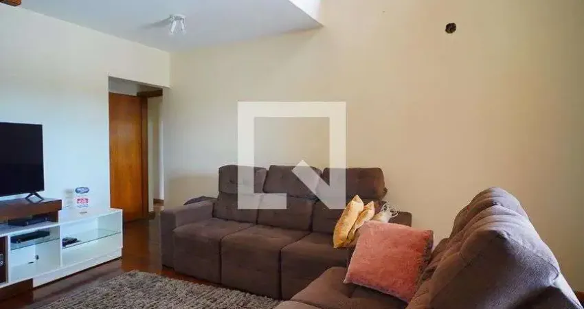 Casa para Aluguel - São João , 4 Quartos,  840 m² - Porto Alegre