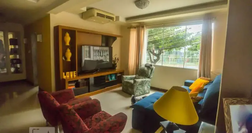 Casa / Sobrado em Condomínio para Aluguel - Freguesia , 3 Quartos,  380 m² - Rio de Janeiro