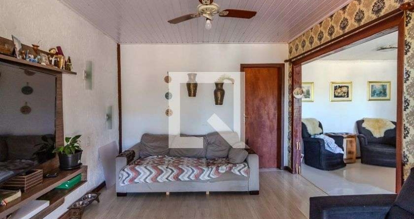 Casa para Aluguel - Vila Nova, 3 Quartos,  130 m² - Porto Alegre
